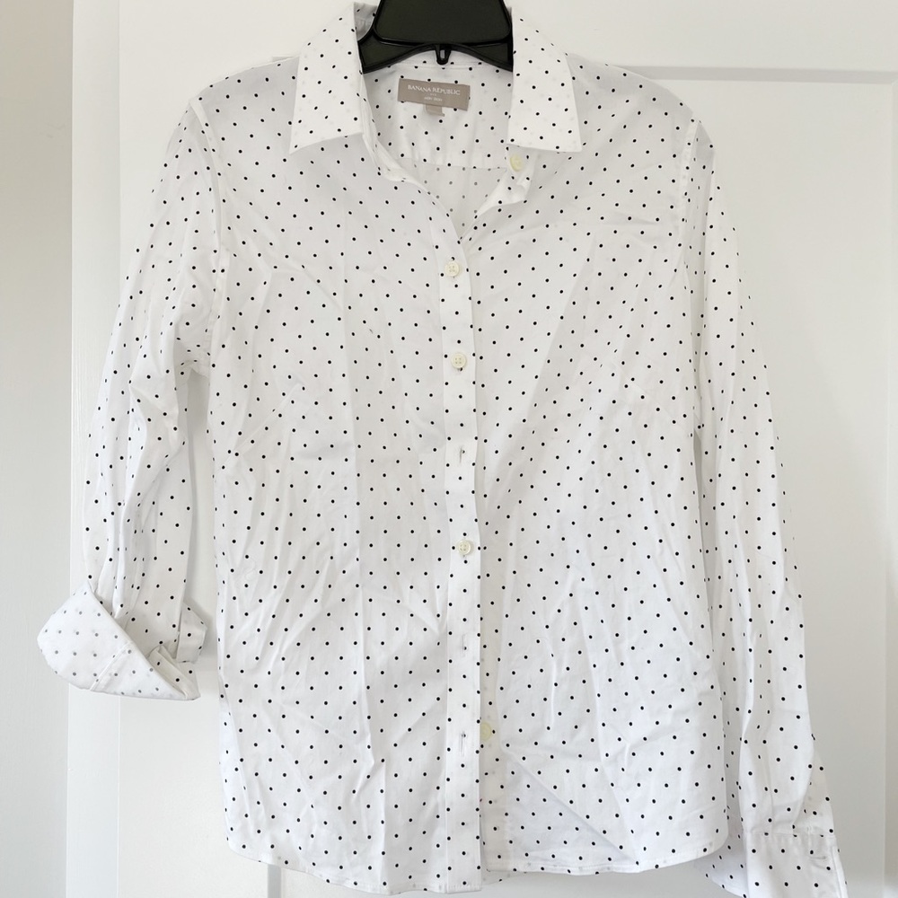 Banana Republic women’s blouse